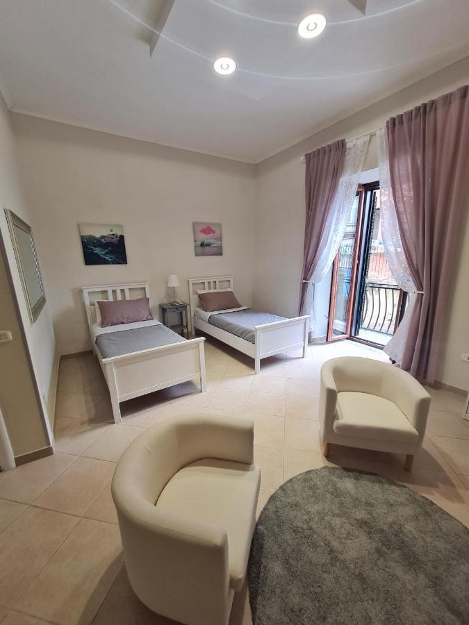 Palizzi'S Home Behind Plebiscite Square ナポリ エクステリア 写真