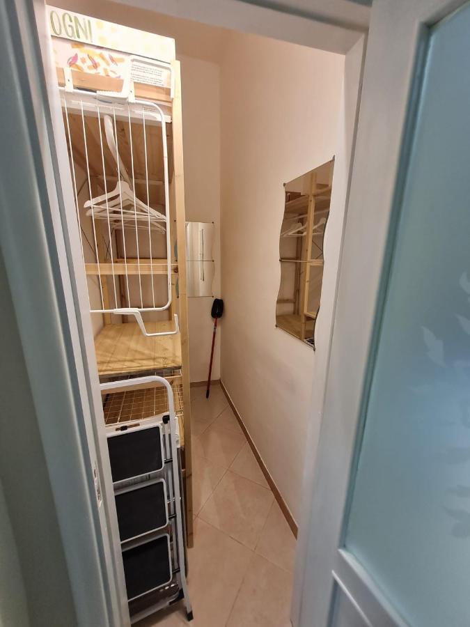 Palizzi'S Home Behind Plebiscite Square ナポリ エクステリア 写真